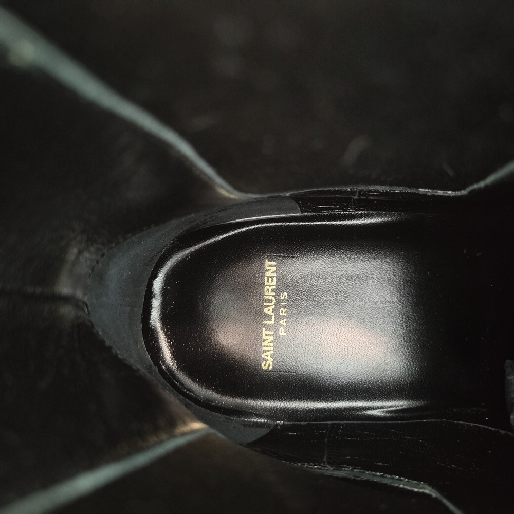 Designer shoes - Picture 4 of 4